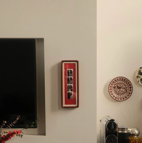 Orvienne Bevelled Walnut Photobooth Frame - Red mount
